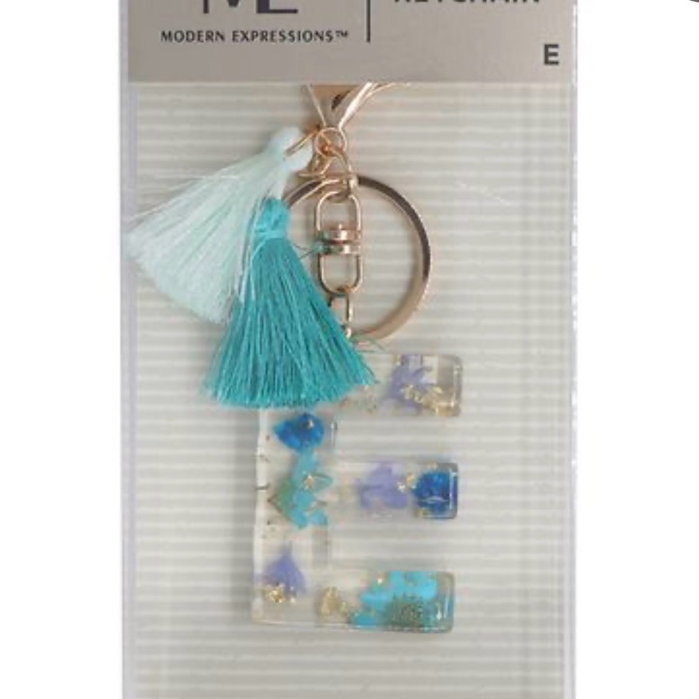 Modern Expressions‎ Keychain with Tassel letter E